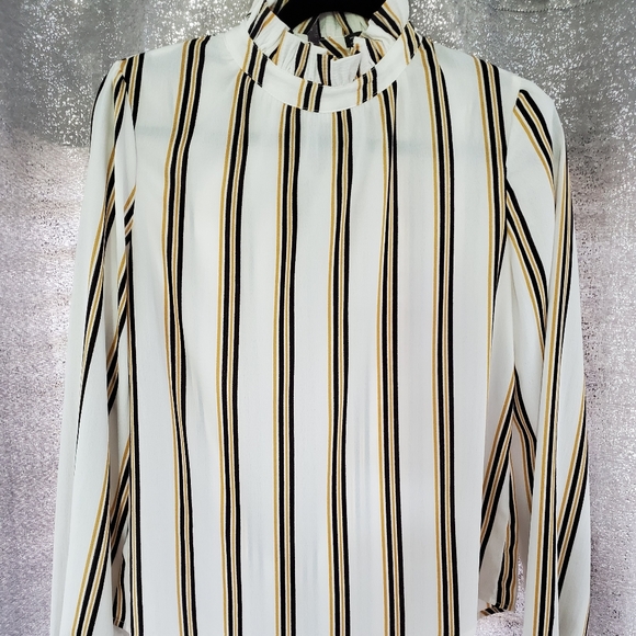 Dressy mock neck work top - Picture 2 of 4